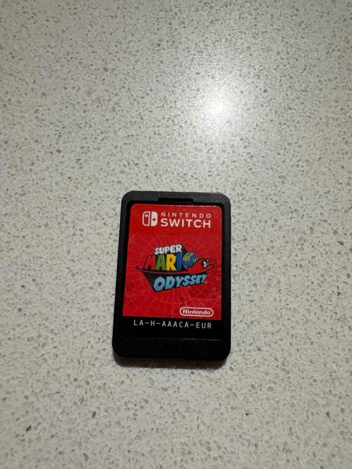 Super Mario Odyssey - Nintendo Switch (zonder doosje), Spelcomputers en Games, Games | Nintendo Switch, Zo goed als nieuw, Platform