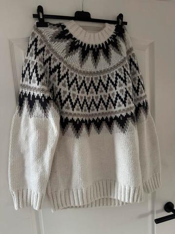 Noorse Trui - Warm & Stijlvol beschikbaar voor biedingen