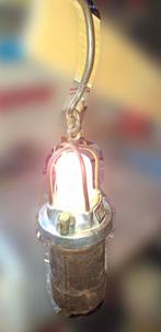 oude antieke nostaligische mijnwerkerslamp, Ophalen