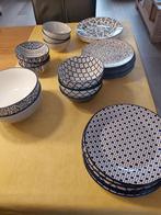 Blauw wit servies, Ophalen of Verzenden, Aardewerk, Overige stijlen, Bord(en)