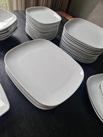 Ikea Värdera 13 platte borden 25x25cm zgan, Huis en Inrichting, Keuken | Servies, Ophalen, Zo goed als nieuw, Bord(en), Effen
