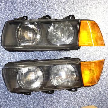 BMW E36 Koplampunits met Knipperunits in Nieuwastaat. beschikbaar voor biedingen