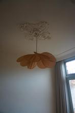 Georges Store Pale bloemhanglamp (handgemaakt), Huis en Inrichting, Ophalen of Verzenden, Minder dan 50 cm