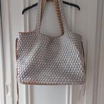 Aparte tas..aan 2 kanten draagbaar, Sieraden, Tassen en Uiterlijk, Tassen | Damestassen, Ophalen of Verzenden, Gebruikt, Overige kleuren