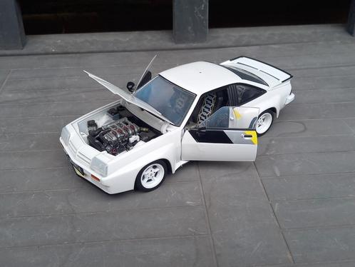 Opel Manta B 400 Homologation car 1/18 Revell 08819, Hobby en Vrije tijd, Modelauto's | 1:18, Gebruikt, Auto, Revell, Ophalen of Verzenden