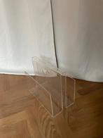 vintage transparent lucite magazine holder, Ophalen