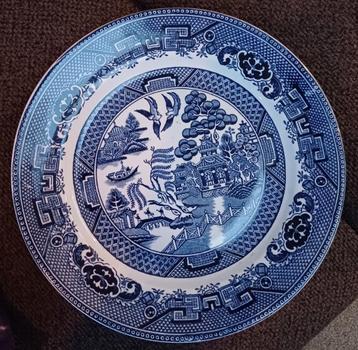 Vintage bord Petrus Regout, muurdecoratie beschikbaar voor biedingen