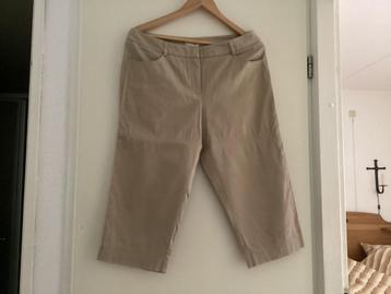DRIEKWART BROEK MAAT 42/BEIGE beschikbaar voor biedingen