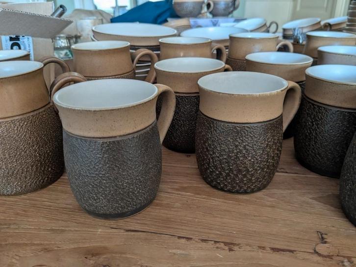 Denby handgemaakt aardewerk kop en schotels, Huis en Inrichting, Keuken | Servies, Zo goed als nieuw, Kop(pen) en/of Schotel(s)