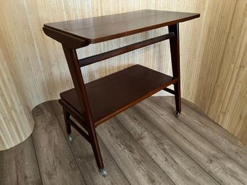 Vintage serveerwagen (mid-century modern) beschikbaar voor biedingen