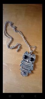 Zilverkleurige lange ketting met uiltjes hanger zgan, Ophalen of Verzenden, Zo goed als nieuw, Zilver, Overige materialen