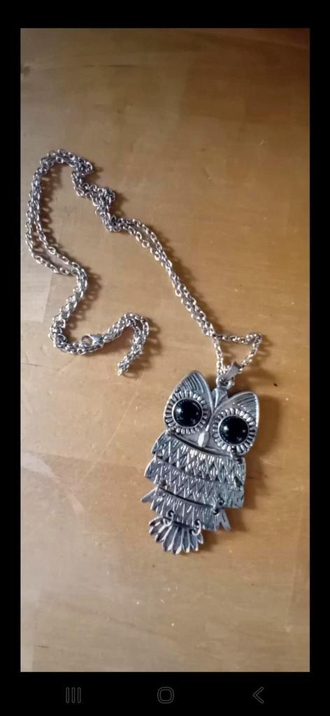 Zilverkleurige lange ketting met uiltjes hanger zgan, Sieraden, Tassen en Uiterlijk, Kettingen, Zo goed als nieuw, Overige materialen