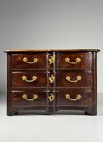 Franse ladekast 18e eeuw antiek