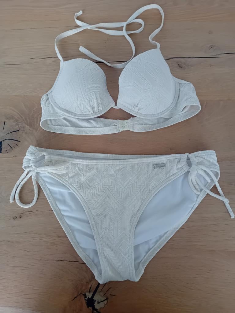 Roomwit bikini maat 38 cup A, Ophalen of Verzenden
