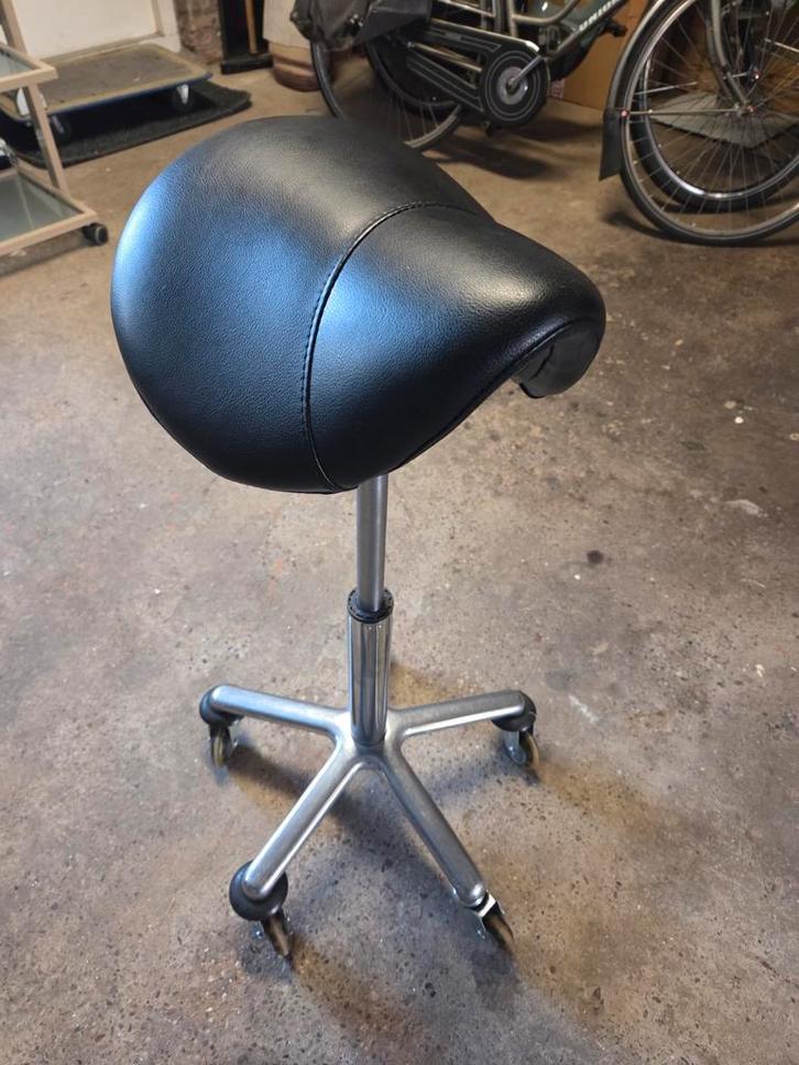 Kappersfiets met zwarte ponyzitting, Huis en Inrichting, Bureaustoelen, Ophalen