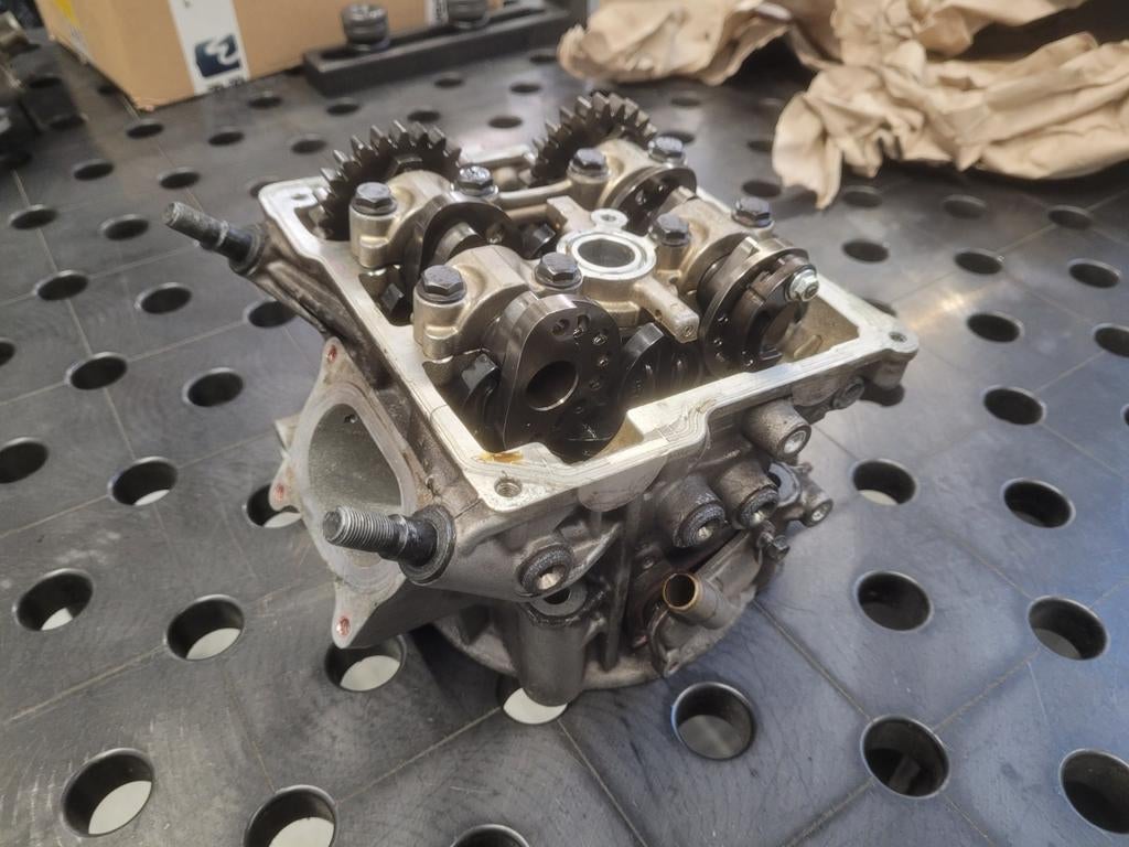 Cilinderkop Ducati 899 met deksel, nokkenassen en kleppen, Motoren, Onderdelen | Ducati, Ophalen of Verzenden, Gebruikt