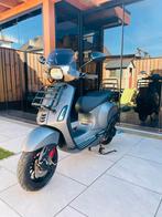 Vespa Sprint Custom Full Options Led Valbeugels Brom, Ophalen of Verzenden, Zo goed als nieuw, Benzine, Vespa