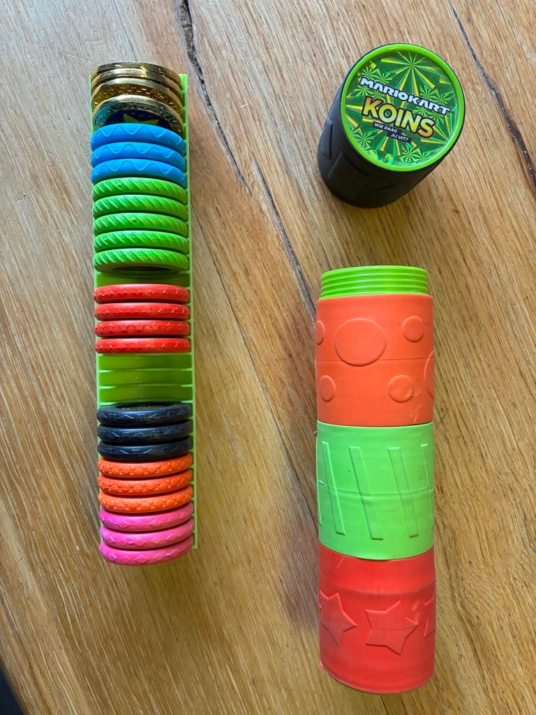 Mario Kart Koins verzameling met opbergkokers, Ophalen of Verzenden, Zo goed als nieuw