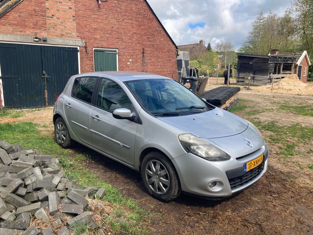 Renault Clio 1.2 16V 55KW 5-DRS E4 2012 Grijs, Auto's, Renault, Bedrijf, Clio, ABS, Airbags, Airconditioning, Alarm, Bluetooth