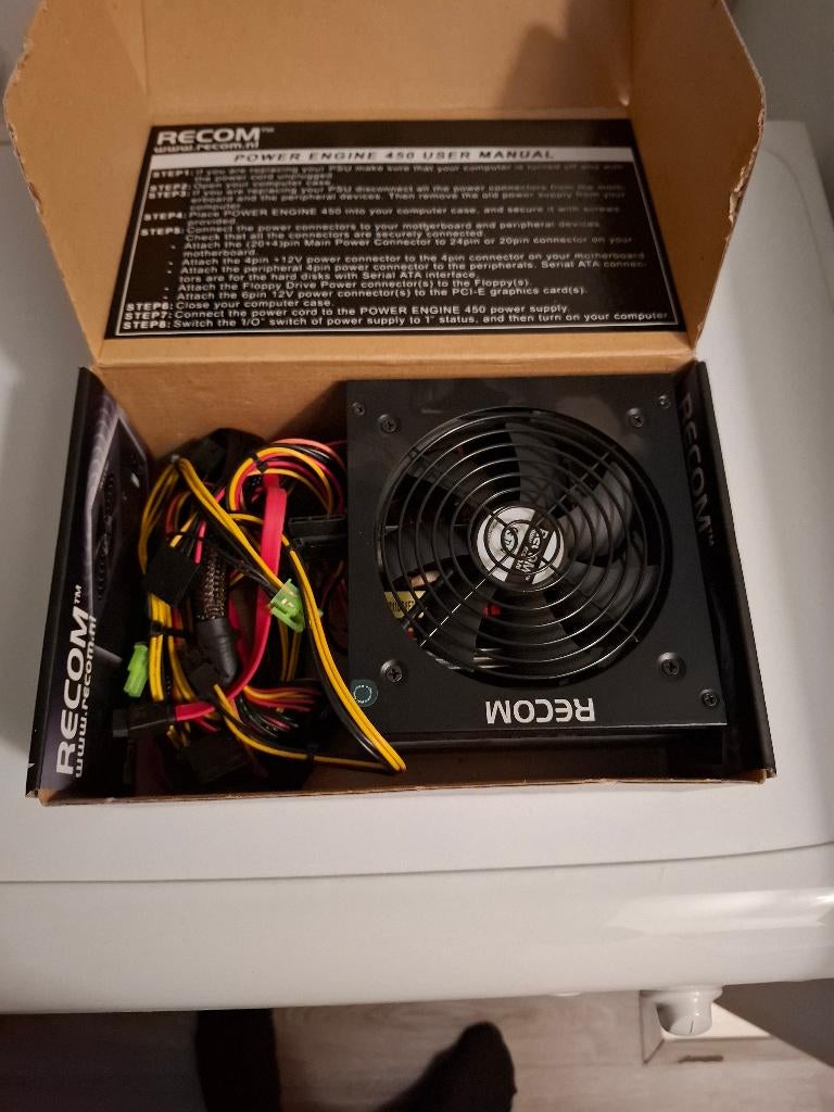 Recom Power Engine 450 Watt Plus, Ophalen of Verzenden, Nieuw