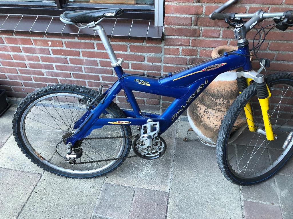 Mountainbike Raleigh blauw, Fietsen en Brommers, Fietsen | Mountainbikes en ATB, Ophalen, Gebruikt, Overige merken