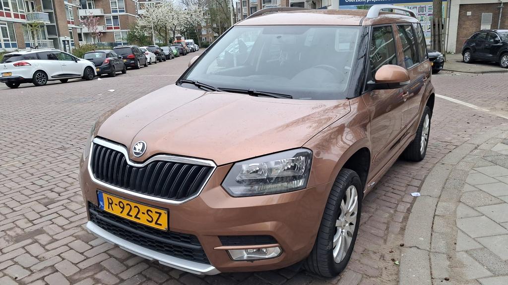 Luxe Skoda Yeti 1.4 TSI 90KW 2014 model 2015 Airco Aux Apk, Auto's, Skoda, Voorwielaandrijving, Euro 5, Stof, 4 cilinders