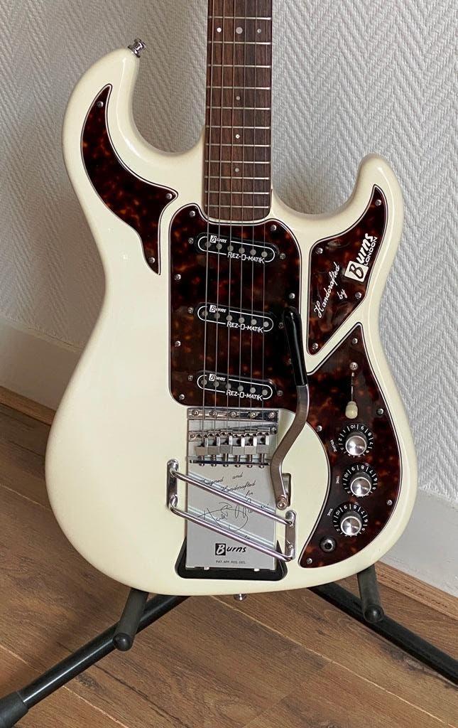 Burns of London Hank B. Marvin/Shadows 1964 reissue model !, Muziek en Instrumenten, Snaarinstrumenten | Gitaren | Elektrisch