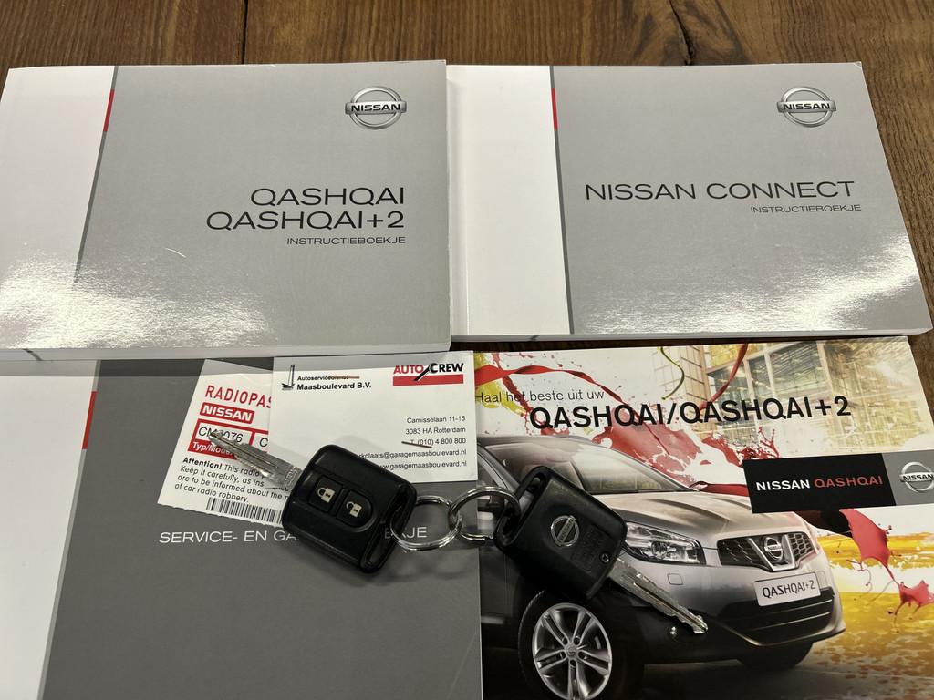 Nissan QASHQAI 1.6 Connect Edition | Panoramadak | 360 Camer, Voorwielaandrijving, Stof, Gebruikt, 4 cilinders