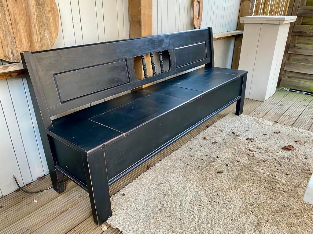 Zwarte brocante klepbank met opbergruimte, Antiek en Kunst, Curiosa en Brocante, Ophalen