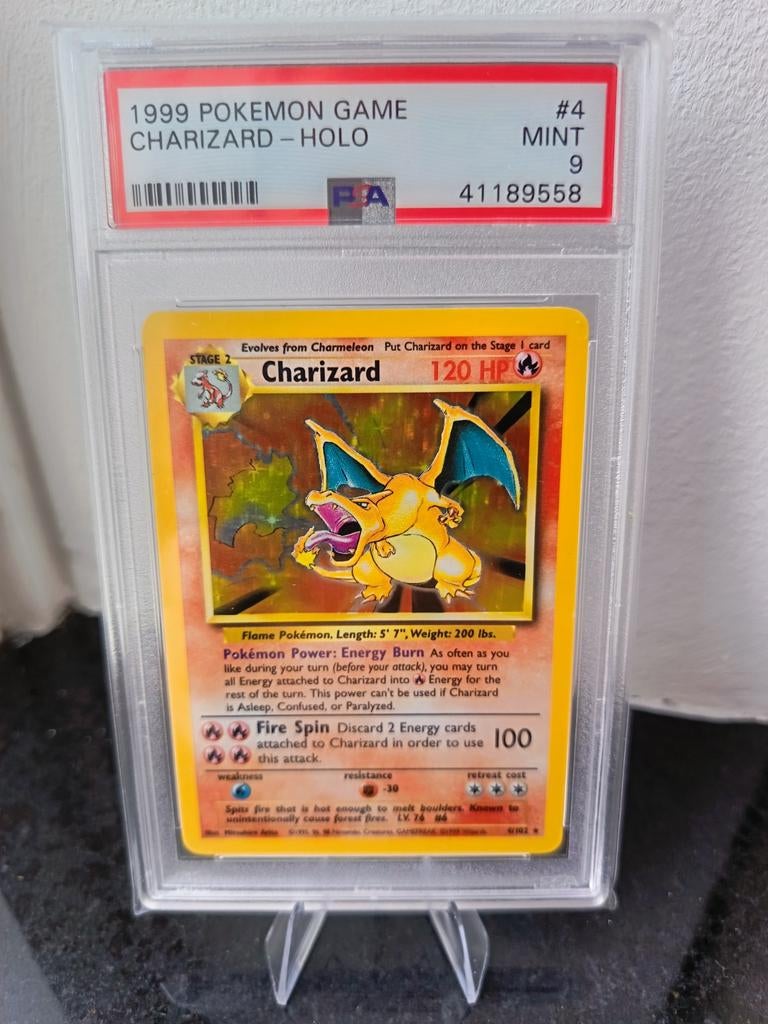 Charizard base set Pokémon kaart PSA 9, Ophalen of Verzenden, Zo goed als nieuw