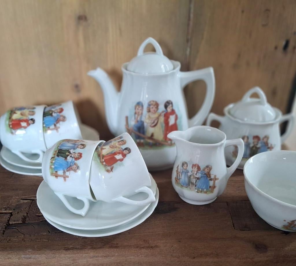 Kinderservies met afbeeldingen van kinderen muziekinstrument, Overige typen, Ophalen of Verzenden, Zo goed als nieuw, Overige stijlen