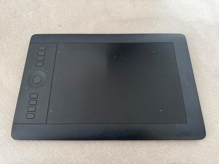 Wacom Intuos Pro Medium, Computers en Software, Tekentablets, Zo goed als nieuw, Ophalen of Verzenden