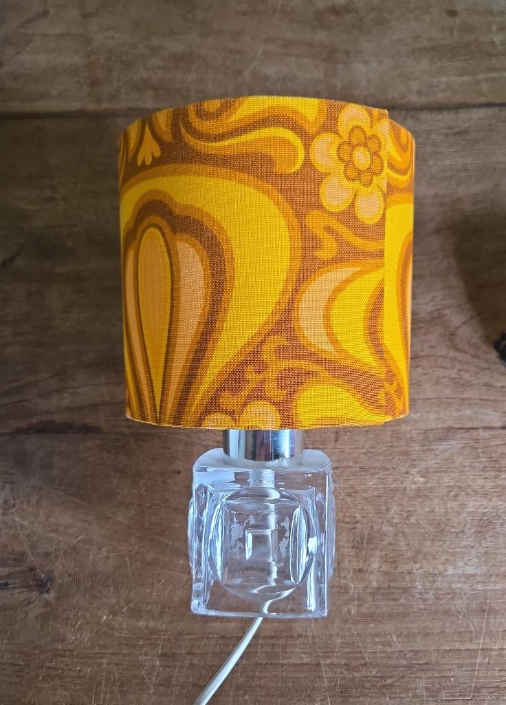 Vintage tafellampje oranje kap, Huis en Inrichting, Lampen | Tafellampen, Ophalen, X, Glas, Zo goed als nieuw