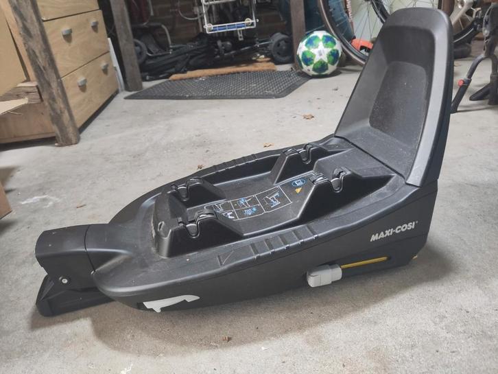 Maxi-Cosi FamilyFix 2 Isofix base voor autostoeltje, Kinderen en Baby's, Autostoeltjes, Gebruikt, Maxi-Cosi, 0 t/m 13 kg, Isofix