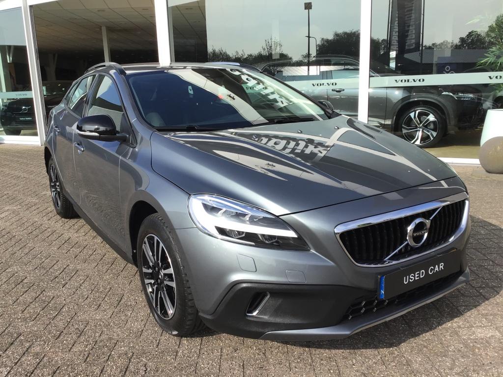 Volvo V40 Cross Country 2.0 T3 Nordic+ (bj 2017), Auto's, Volvo, Stof, Gebruikt, 4 cilinders, Origineel Nederlands