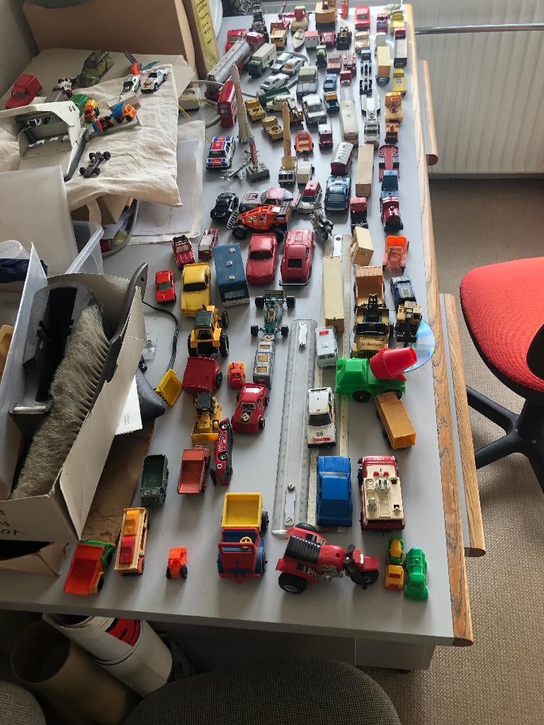 speel autotjes, Kinderen en Baby's, Speelgoed | Speelgoedvoertuigen, Ophalen of Verzenden, Gebruikt