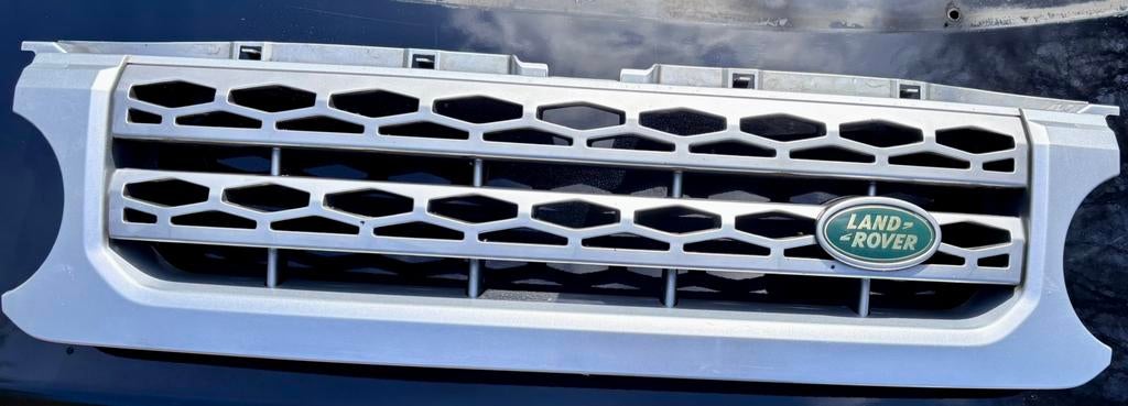 Grille Land Rover Discovery 4 zilver, Land Rover, Voor, Nieuw, Ophalen of Verzenden