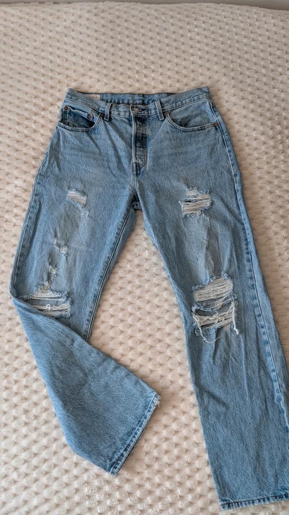 Levi’s 501 Premium light wash distressed jeans – W30 / L32, Kleding | Dames, Spijkerbroeken en Jeans