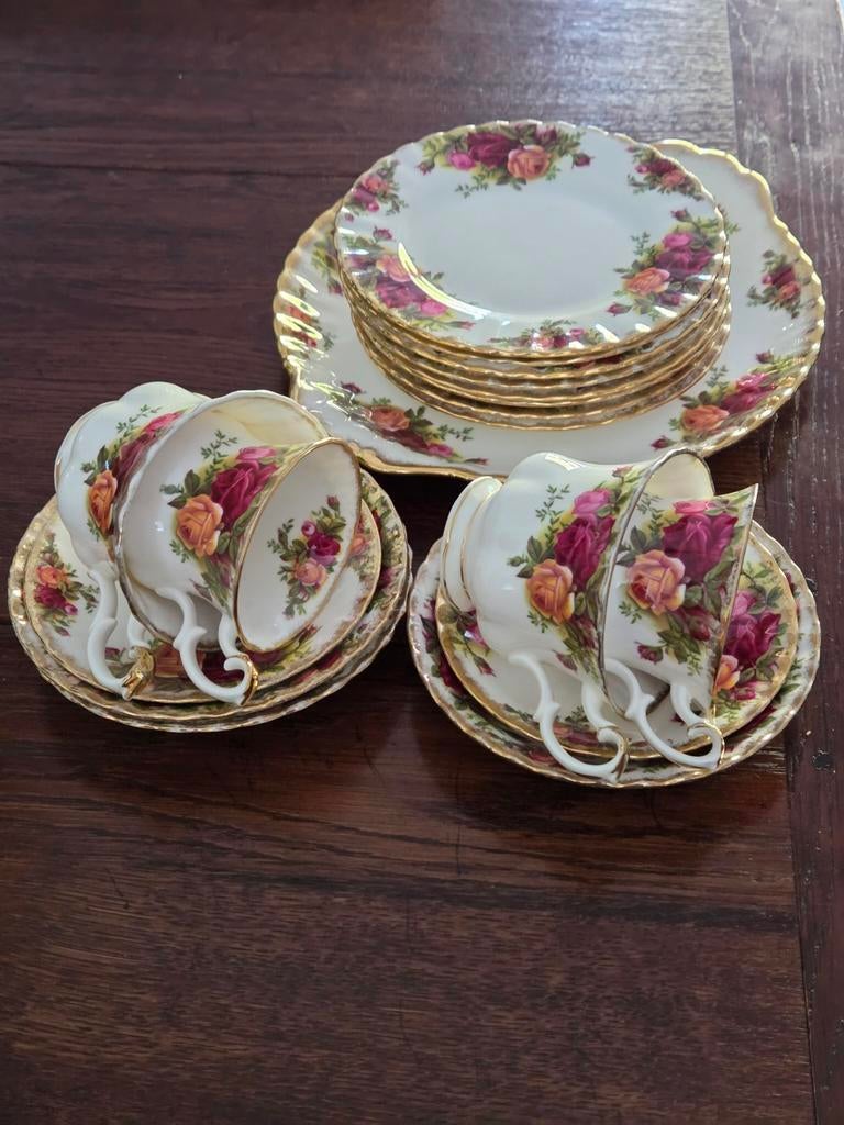 Royal Albert, Ophalen of Verzenden