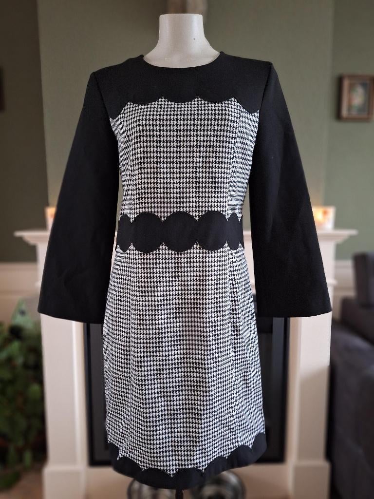 Caroline Biss jurk nieuw zwart wit schulp jurk 38, Maat 38/40 (M), Verzenden, Zwart, Nieuw