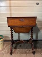 Biedermeier naaitafel /bijzettafel, Ophalen