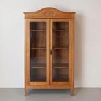 Vintage schoolkast met ruitjes en een werkje, Huis en Inrichting, Ophalen, Gebruikt, 100 tot 150 cm, Eikenhout