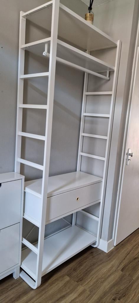 IKEA Elvarli Witte kledingkast met lade en hangruimte, Huis en Inrichting, Kasten | Kledingkasten, Gebruikt, Met plank(en), 50 tot 100 cm