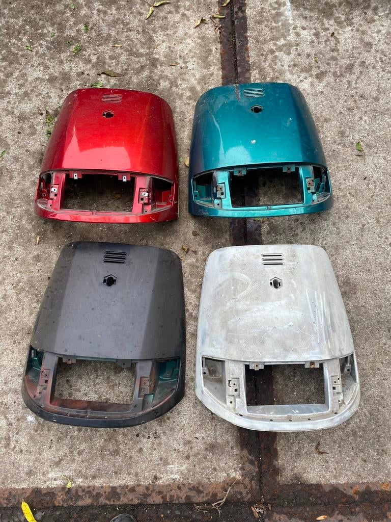 Piaggio skr voorkap 50cc 125cc 180cc, Ophalen of Verzenden