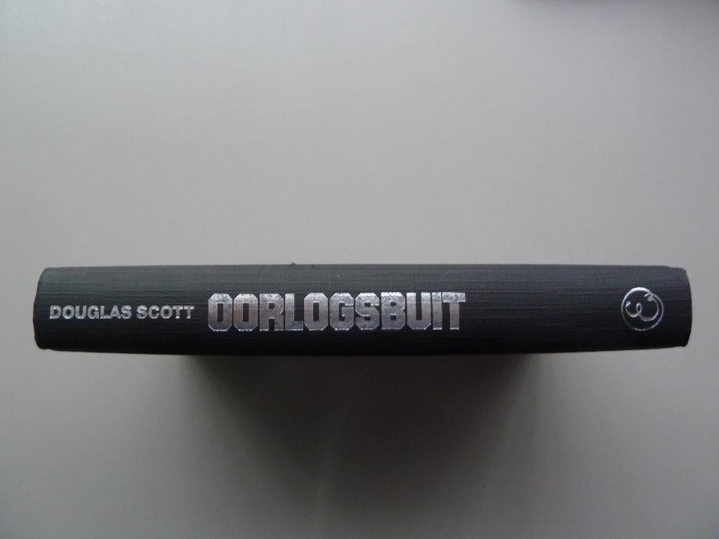Oorlogsbuit - Douglas Scott, Ophalen of Verzenden, Tweede Wereldoorlog, Zo goed als nieuw