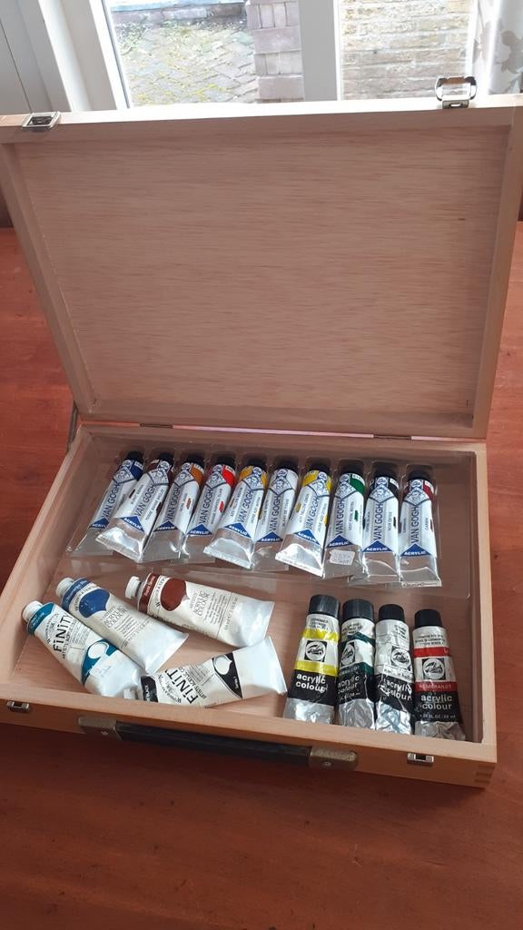 Acrylverf in houten Van Gogh kist, Hobby en Vrije tijd, Schilderen, Ophalen of Verzenden