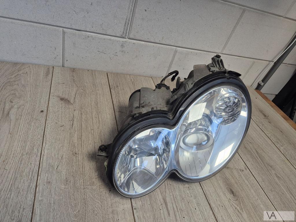 Koplamp xenon links Mercedes C klasse W203 sportcoupe €200, Auto-onderdelen, Verlichting, Gebruikt, -, Ophalen of Verzenden, -