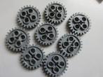 nr. 8010, 8 donkergrijze tandwielen, x187 Gear 24 Tooth, Ophalen of Verzenden, Zo goed als nieuw, Complete set, Lego