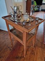 Theekastje met toebehoren, Ophalen