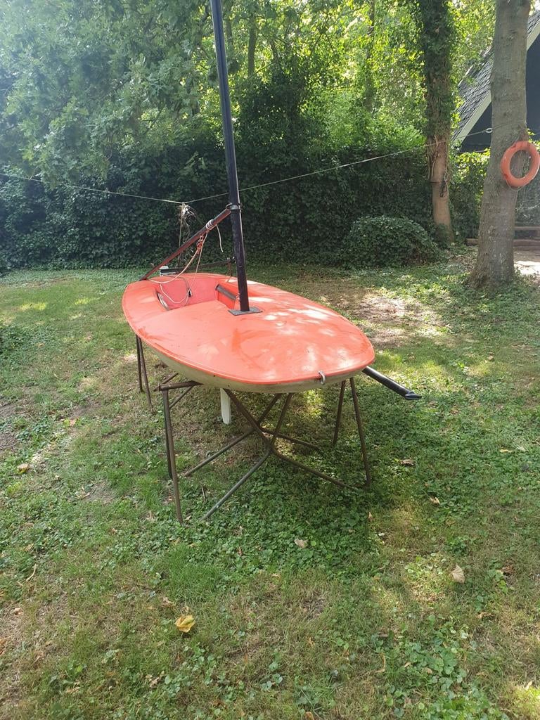 Topper zeilboot jaren in opslag gehad moet nu eens weg, Ophalen, Gebruikt